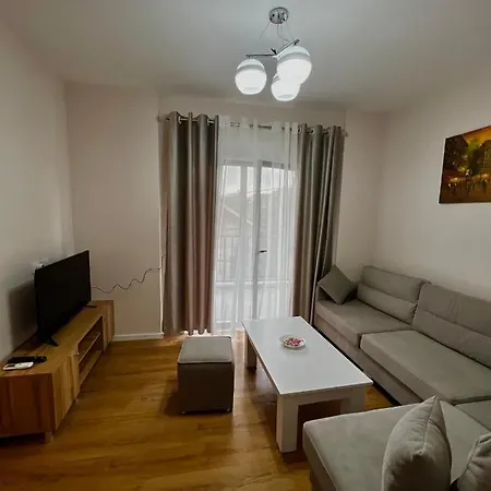 Comfort Lll Apartment Tirana